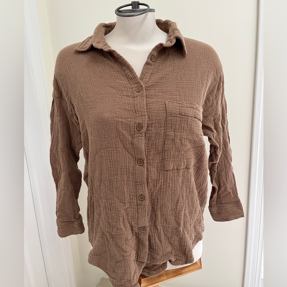 Blush cotton waffle button down shirt women’s small